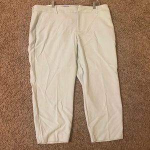 Old Navy Women’s “Harper” mid-rise slacks. Mint green. Size 16. Regular length.